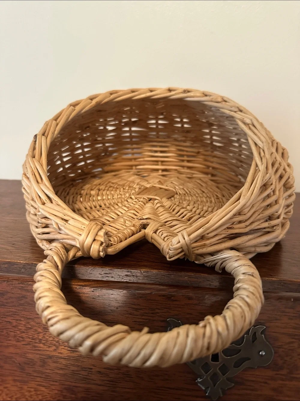N/A round hanging
